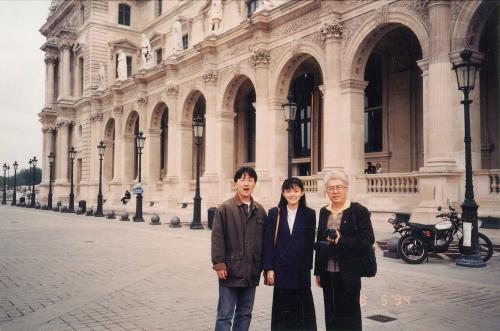 蕭慶瑜 於巴黎羅浮宮