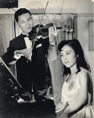 鋼琴家藤田梓與夫婿鄧昌國，都和張繼高因音樂而結緣