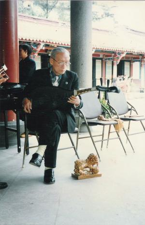 蔡添木先生演奏琵琶。(_8)