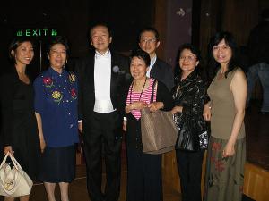 蘇凡凌在香港大會堂與作曲家和指揮